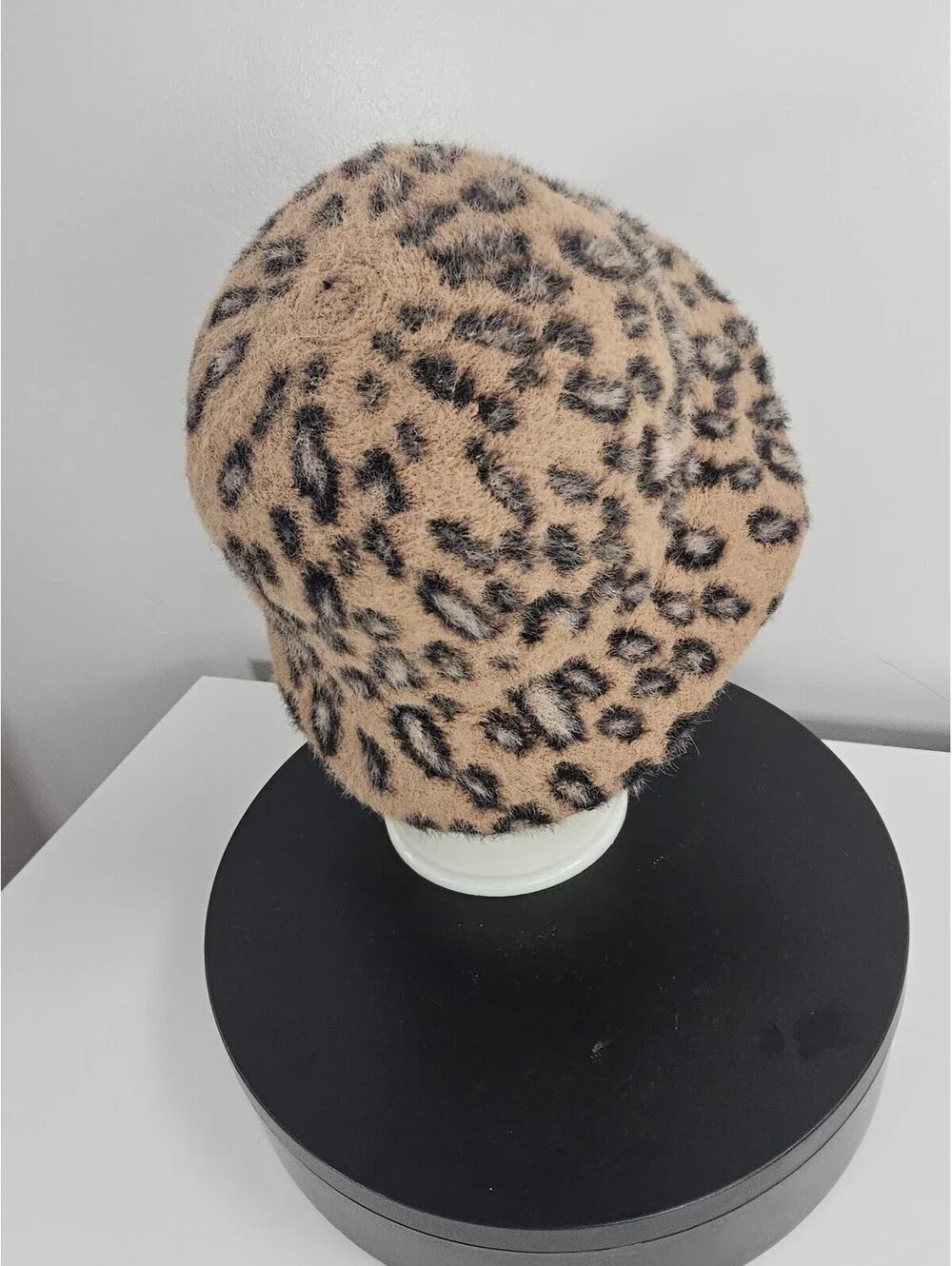Vince Camuto Leopard Print Bucket Hat - Cozy and Stylish
